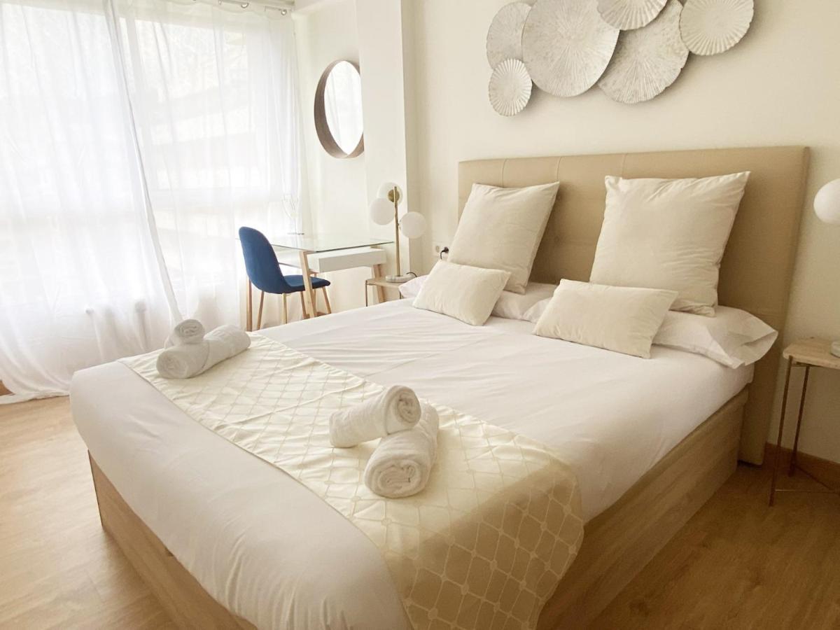 Paradise Luxurious Flat, Free Parking, 3 Double Rooms, Terrace, Jacuzzi, Fully Renovated San Sebastián Exterior foto
